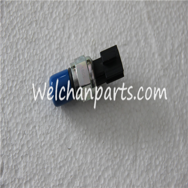 HITACHI Excavator EX200-2 EX200-3 Ex200-5 Pressure Sensor 4436271