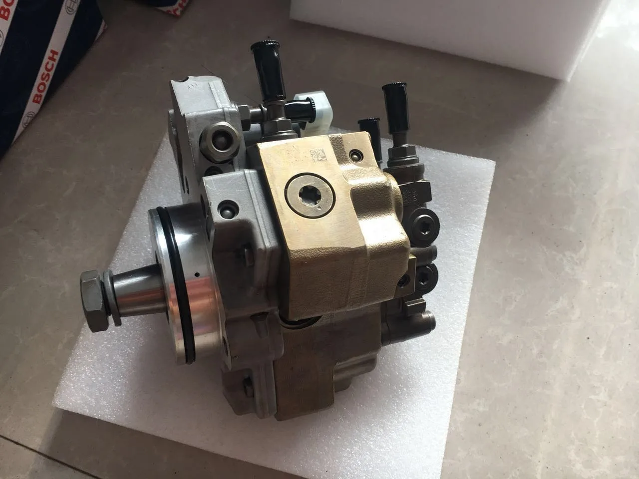 Cummins fuel injection pump 0445020043 QSB 4.5L fuel pump QSB 6.7L fuel pump Komatsu PC200-8 fuel pump PC220-8 excavator fuel pump - Image 2