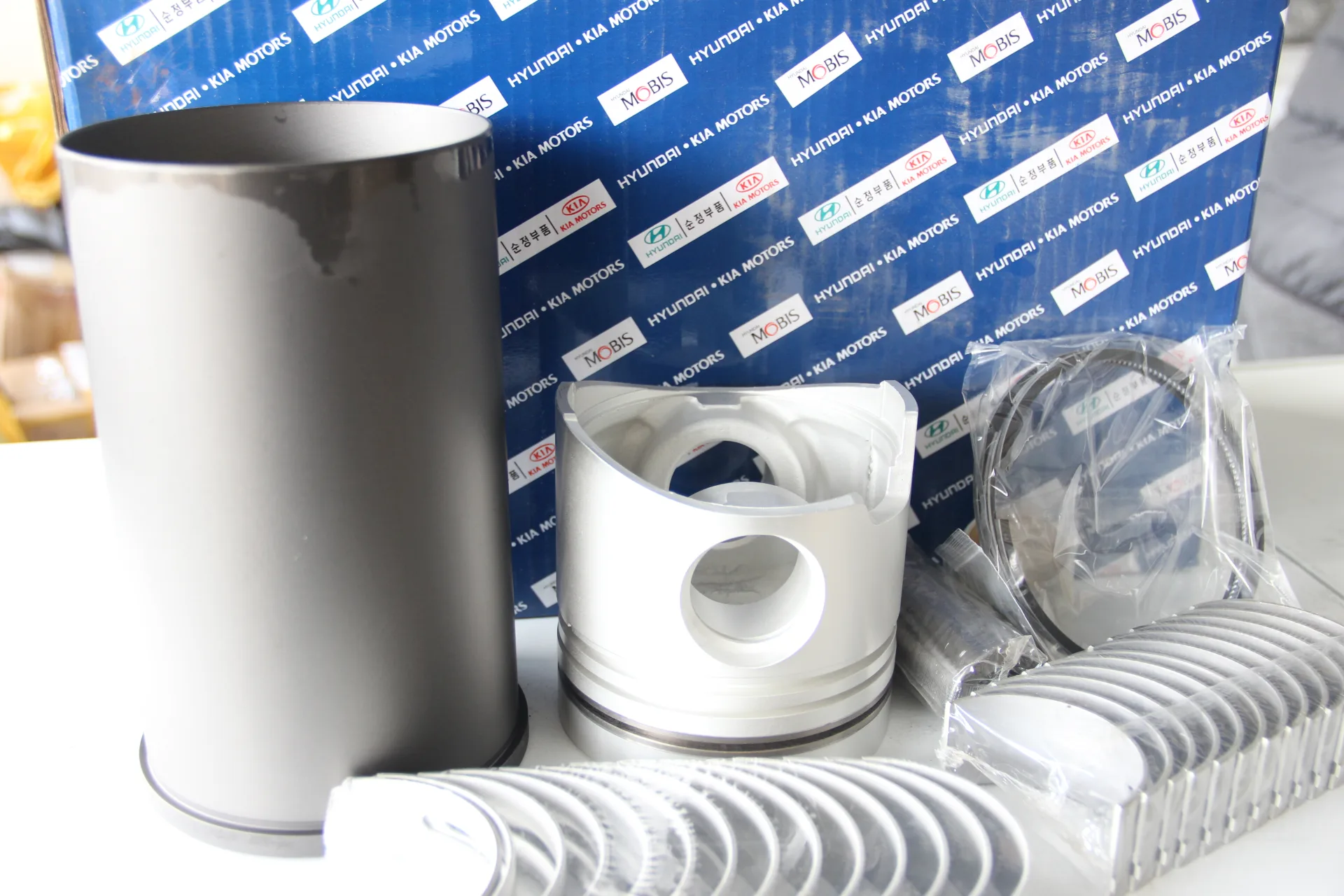 HYUNDAI R60-7 4TNE94 Overhaul Repair Kit equipment accessories
