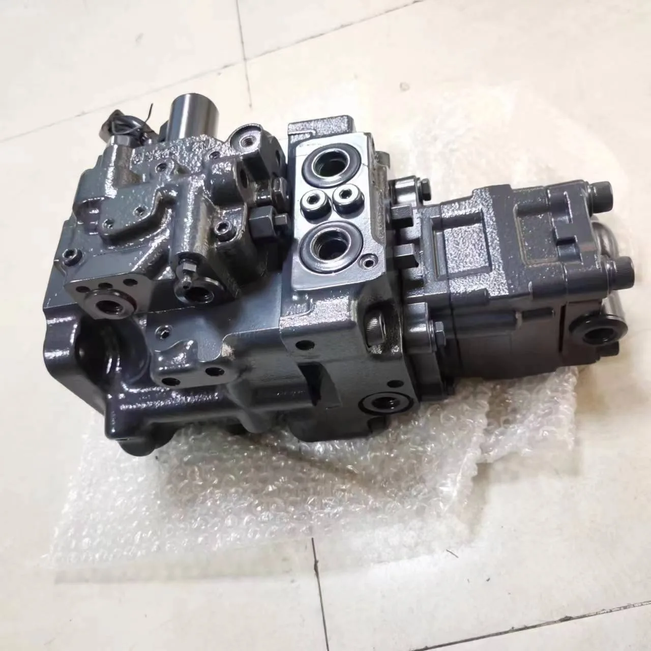 KOMATSU PC40MR Excavator Hydraulic Main Piston Pump Assy 708-3S-11220 hydraulic Pump Spare Parts Construction Machinery Hydraulic repair Parts KOMATSU PC40MR Excavator Hydraulic Main Piston Pump Assy 708-3S-11220 hydraulic Pump Spare Parts Construction Machinery Hydraulic repair Parts