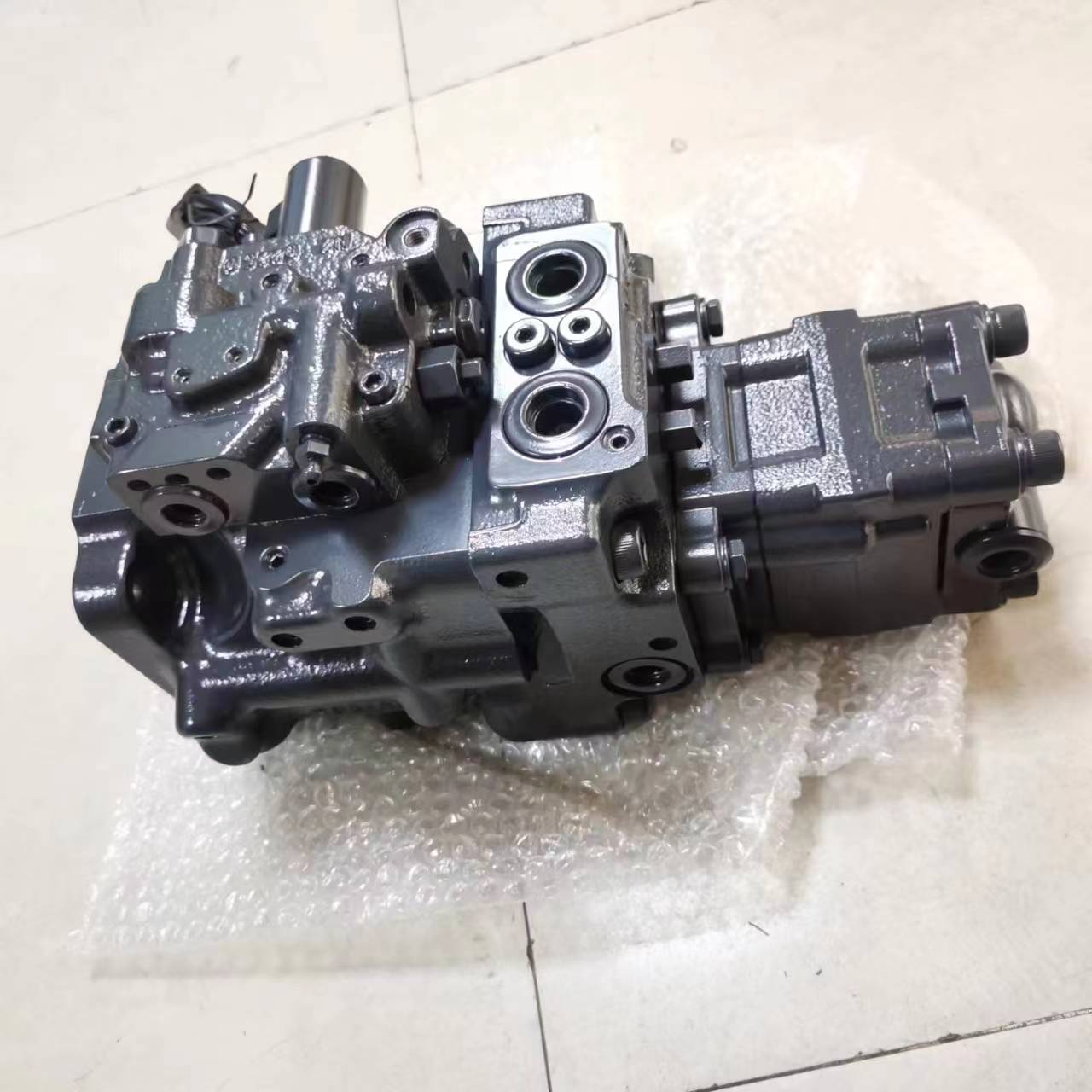 KOMATSU PC40MR Excavator Hydraulic Main Piston Pump Assy 708-3S-11220 hydraulic Pump Spare Parts Construction Machinery Hydraulic repair Parts