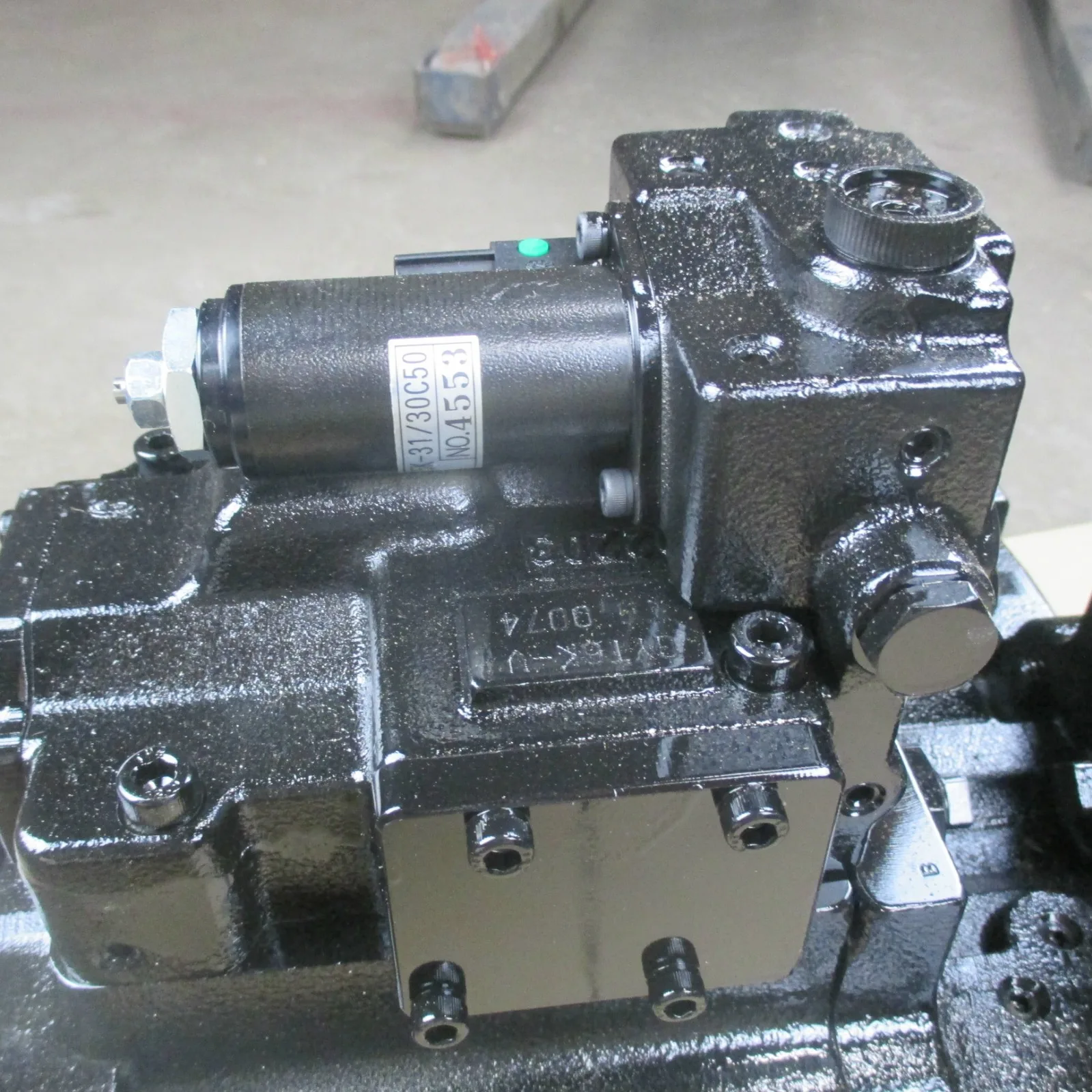 Kobelco Sk250-8 Sk260-8 Excavator Hydraulic Main Piston Pump Assy LQ10V01005F1 hydraulic Pump Spare Parts Construction Machinery Hydraulic repair Parts - Image 3