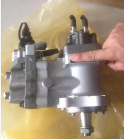 Komatsu PC300-8 Excavator parts Engine Fuel injection pump 3973228 4921431 5594766
