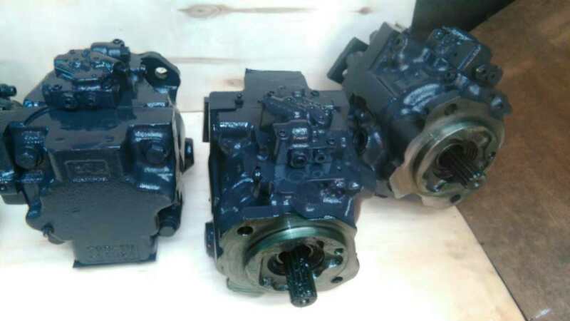 Komatsu WB93 WB97 Excavator Hydraulic Main Piston Pump Assy 708-1U-00160 708-1U-00161 Komatsu Hyundai Volvo Hitachi Kobelco hydraulic Pump Spare Parts Construction Machinery Hydraulic repair Parts