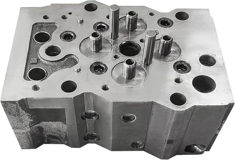 Komatsu cylinder head 6162131103 Komatsu S6D170 6D170 SA6D170-1 engine cylinder head China manufacturer factory price