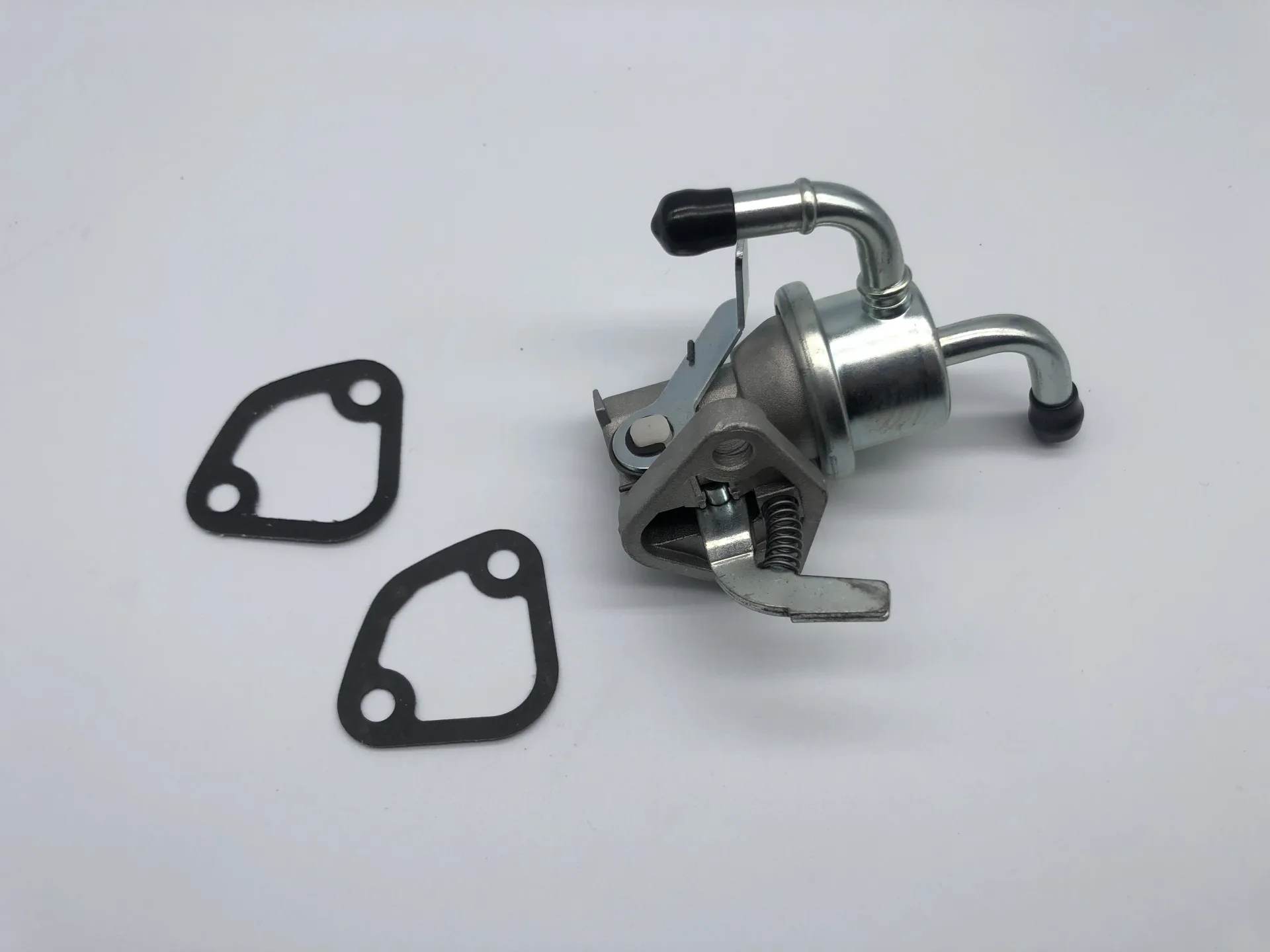 Kubota Excavator parts D1105 Engine Fuel injection pump 16285-52033 Kubota Excavator parts D1105 Engine Fuel injection pump 16285-52033