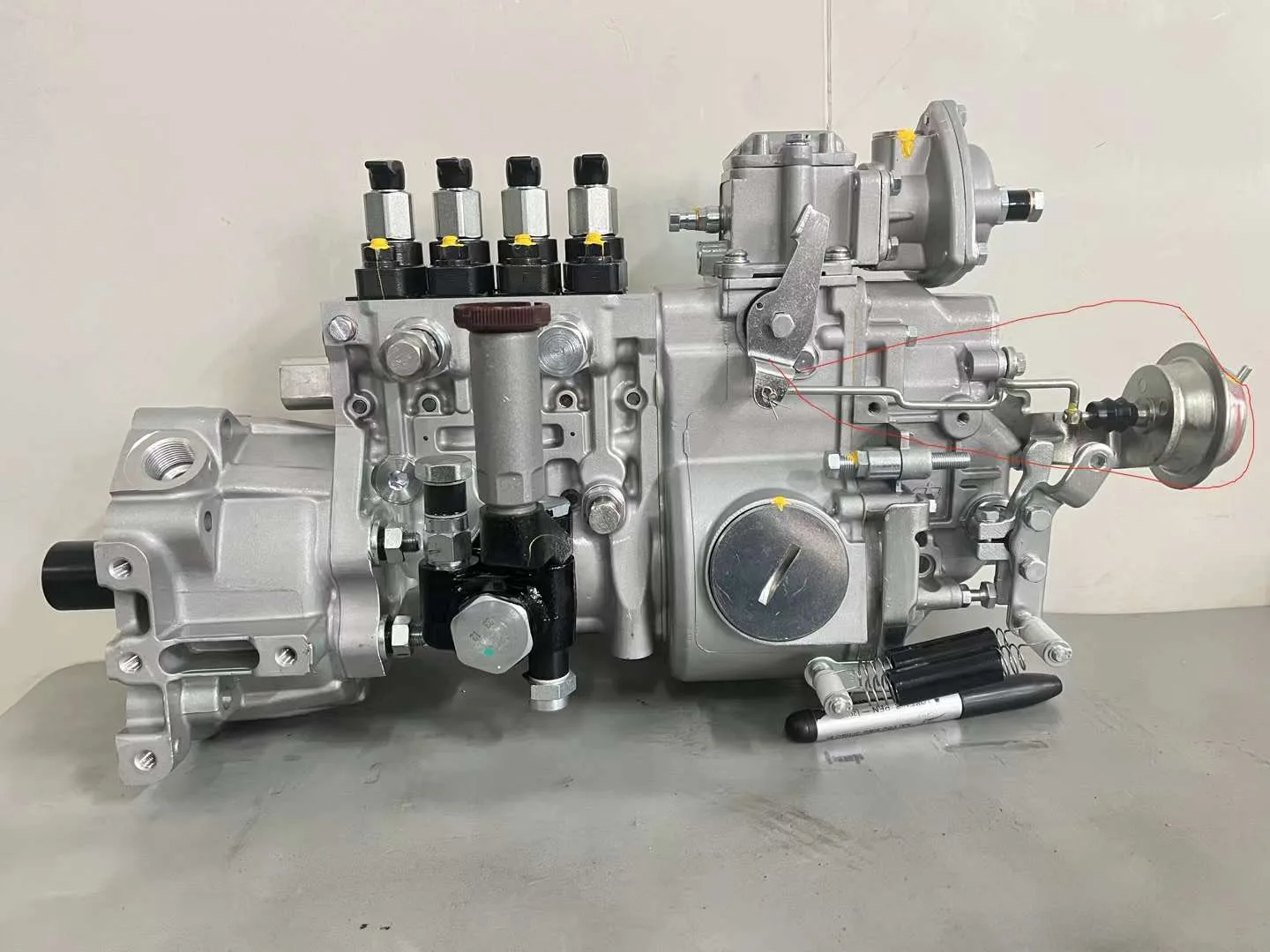 Mitsubishi Excavator parts 22010-EW021 PES4NB110C Engine Fuel injection pump 9700360638