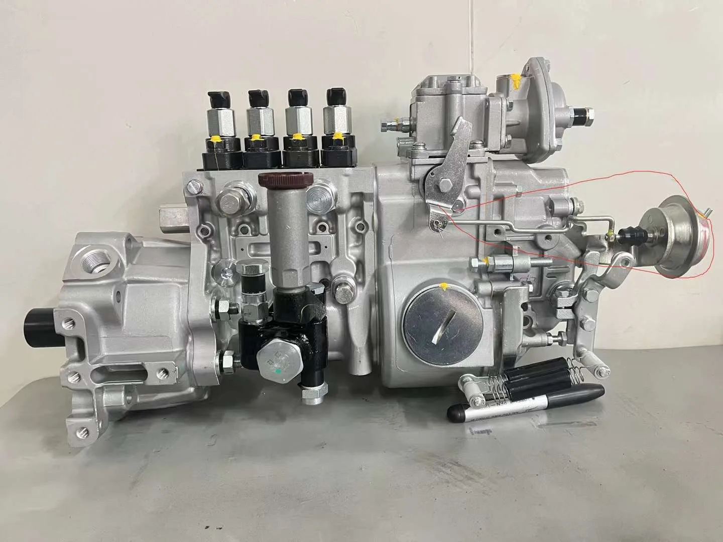 Nissan fuel injection pump 22010-E0532-F 9700360430 9700360429 PES4NB110C injection pump Nissan engine parts diesel fuel pump