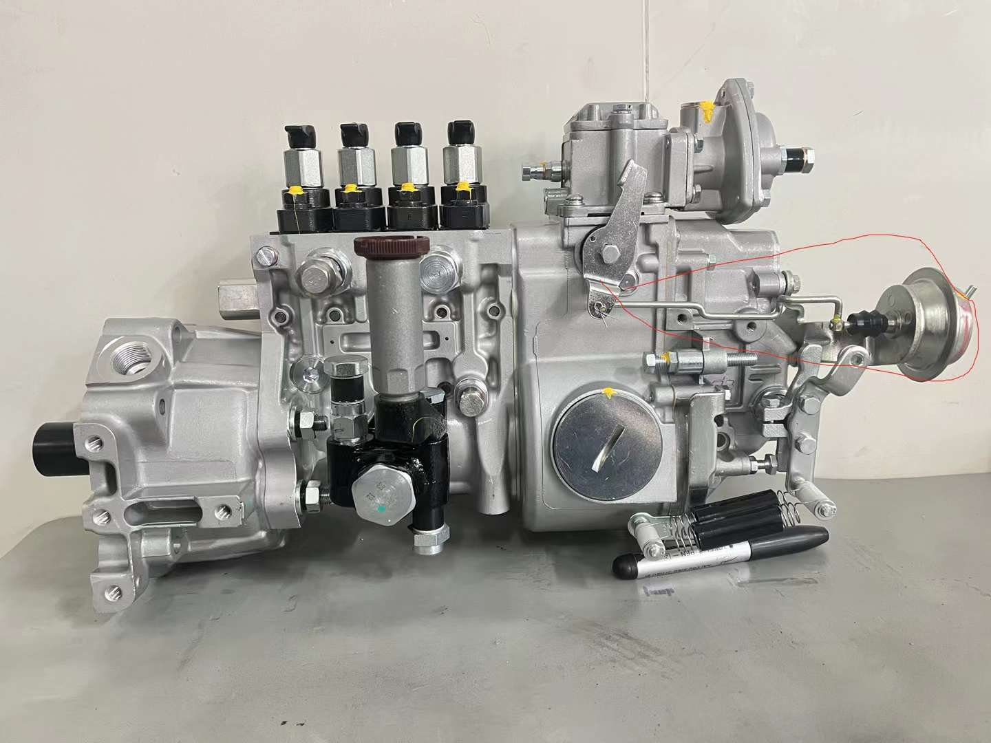 Nissan fuel injection pump 22010-E0532-F 9700360430 9700360429 PES4NB110C injection pump Nissan engine parts diesel fuel pump