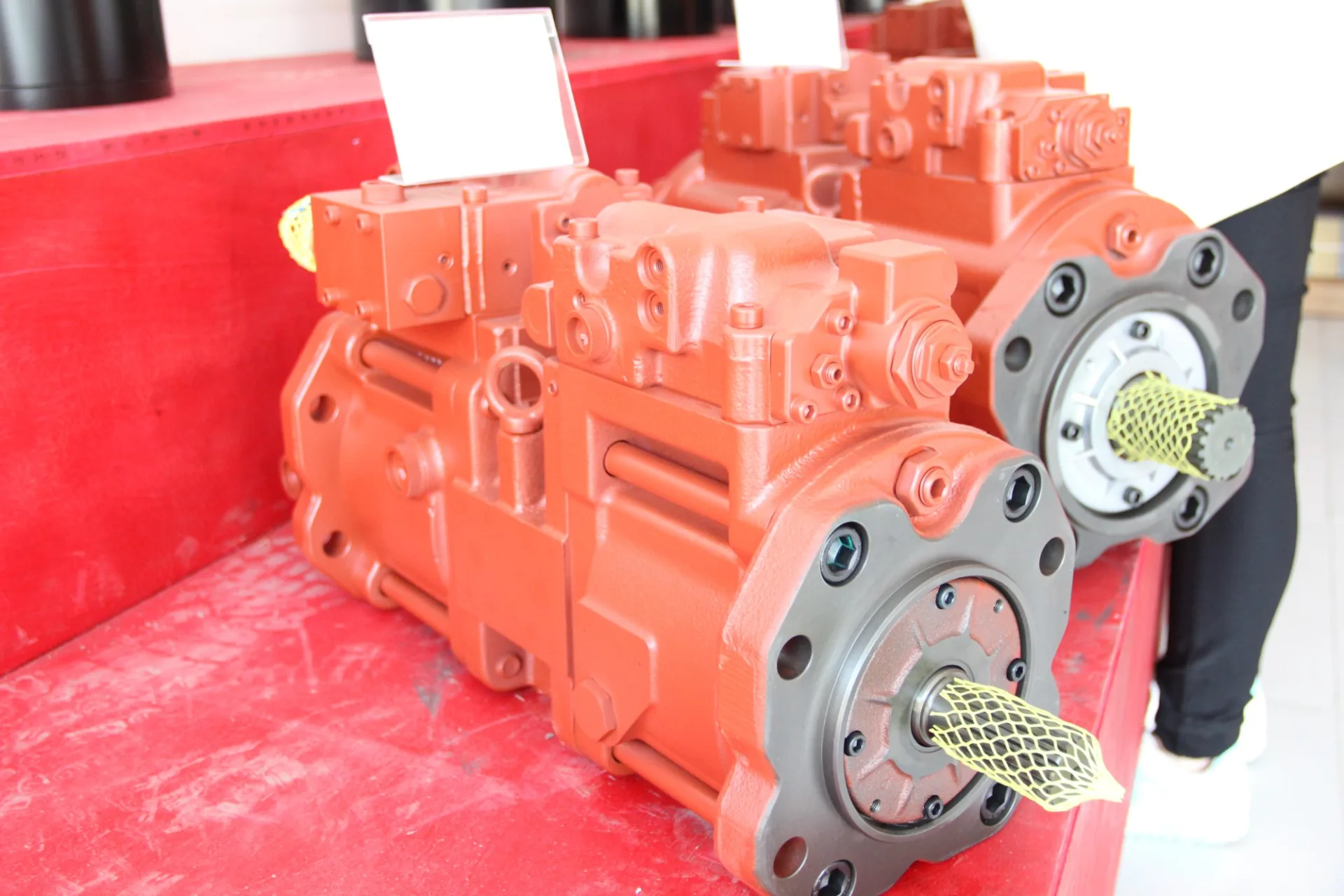 Volvo EC210B Excavator Hydraulic Main Piston Pump Assy Kawasaki K3V63 K3V112 hydraulic Pump Spare Parts Construction Machinery Hydraulic repair Parts - Image 1