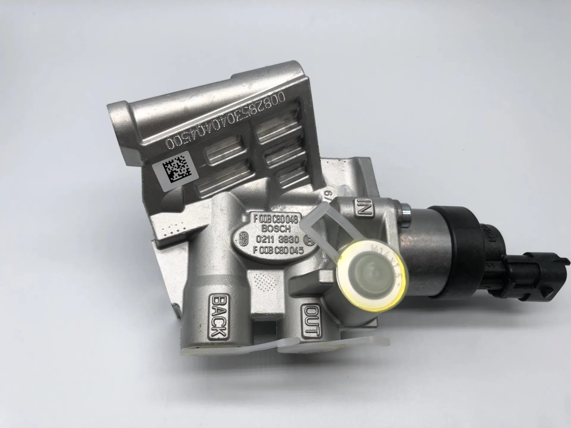 Volvo EC210B fuel injection pump 0928400670 02113830 EC240B fuel pump VOE21638691 VOE21103266 VOE21060258 21060258 Volvo excavator fuel pump - Image 1